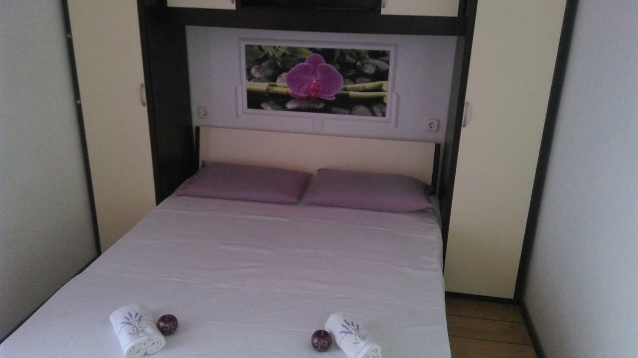 Apartman Restovic Bol Buitenkant foto